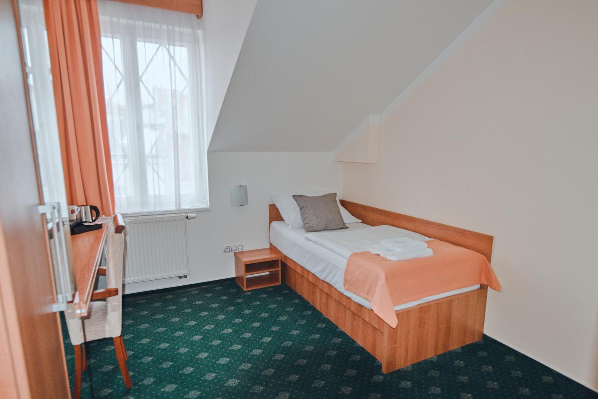 Hotel Grand Hradec Králové المظهر الخارجي الصورة
