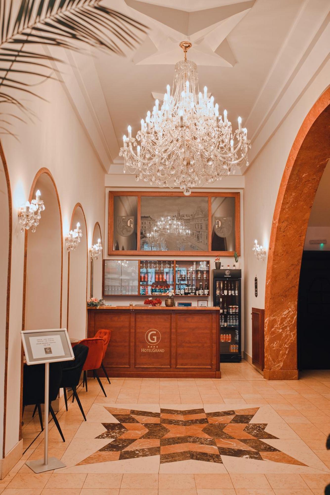 Hotel Grand Hradec Králové المظهر الخارجي الصورة